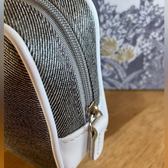 Christian Dior Rectangular Cosmetic/Pencil/Toiletry Pouch - Picture 8 of 8